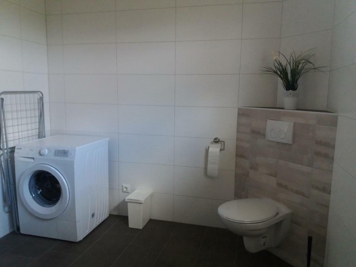 Stoerti 11 Villa Gnies Ngoại thất bức ảnh